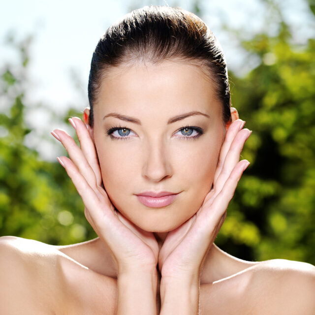 SOS viso: 4 cose da sapere per la cura della tua pelle